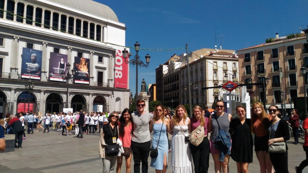 api study abroad students smiling in granada spain